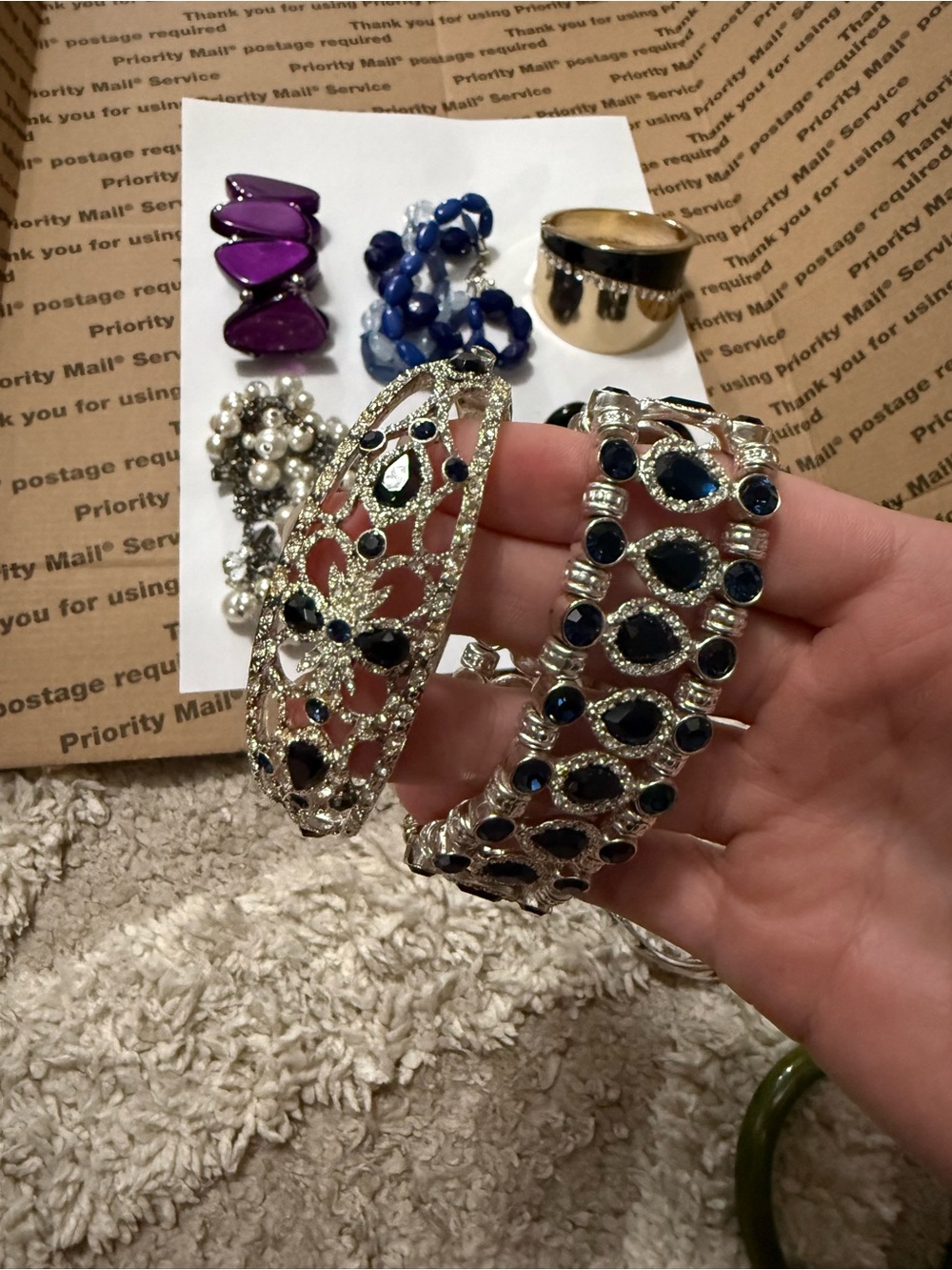 LOT MISC Jewelry - Picture 5 of 10